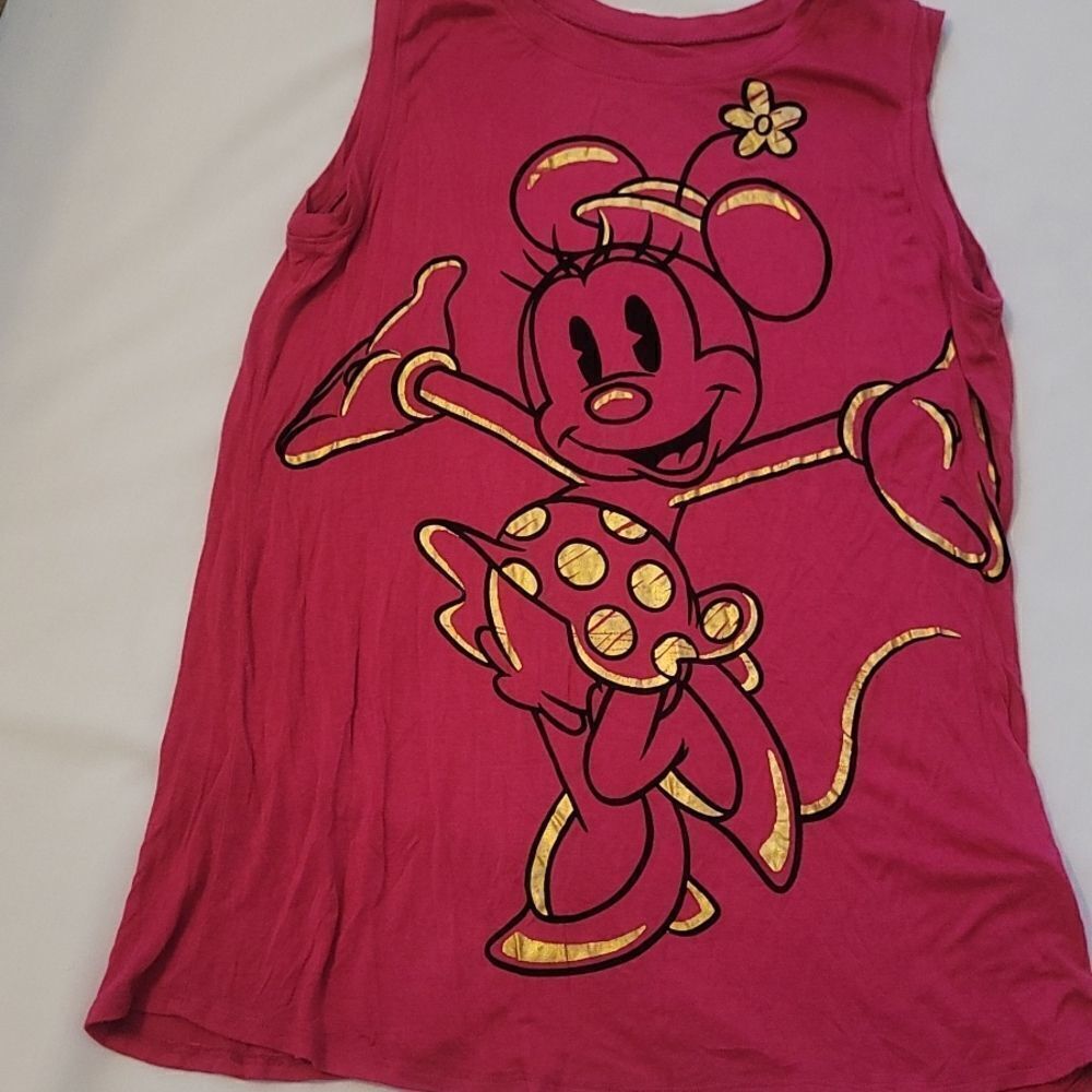 Disney Park mini mouse tshirt large‎